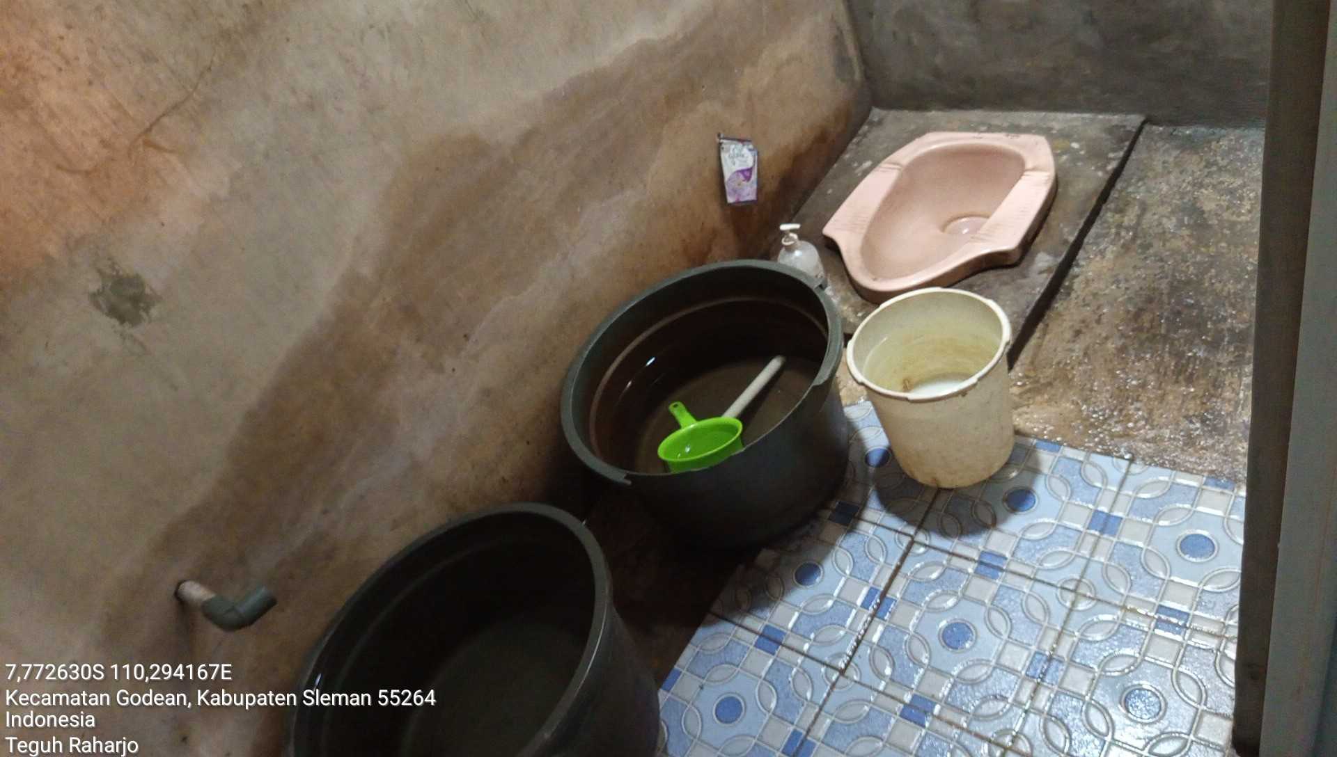 Foto Jamban/WC 100%